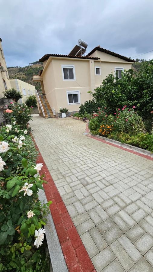 Aliaj Guest House Berati Exterior foto