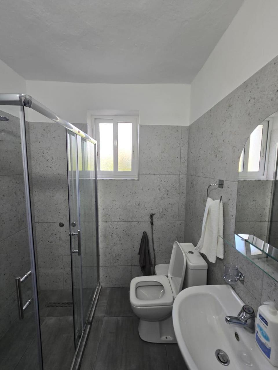 Aliaj Guest House Berati Exterior foto